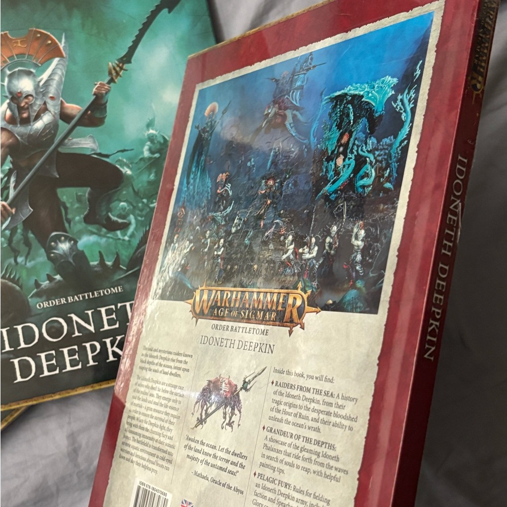 Age of Sigmar Idoneth Deepkin Battletome - Teal and Black - Picture 4 of 9